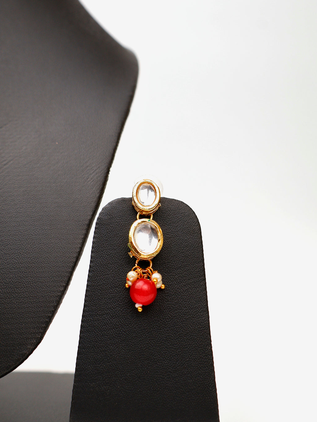 Kundan and Red Studs Necklace Set